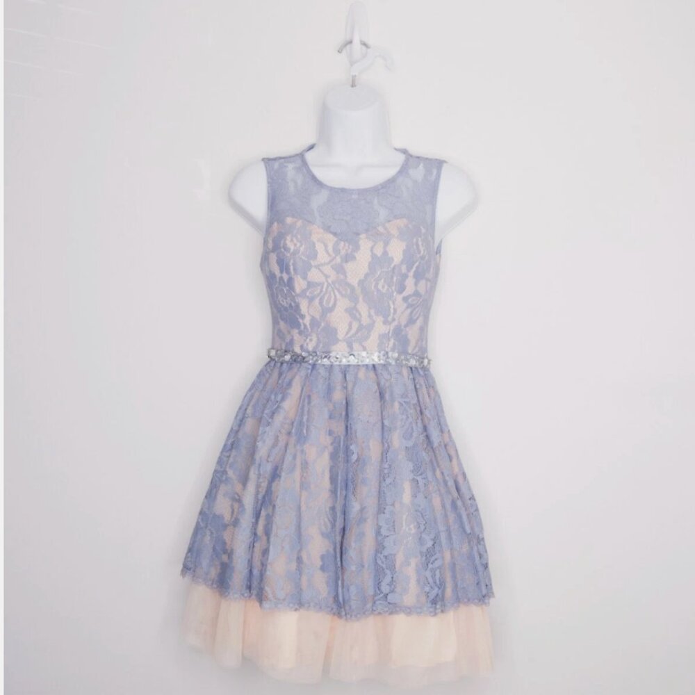 Juniors B. Darlin Semi-Formal Short Dress, Size 1/2, EUC